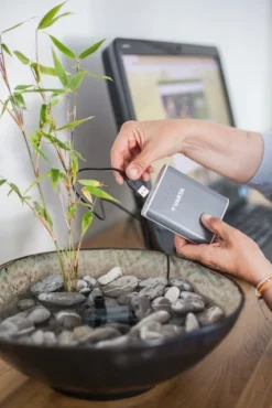 HEISSNER Indoor-Pumpe Mit USB Anschluss (P280-USB) -Heissner P280 USB stibi powerbank anwendung1